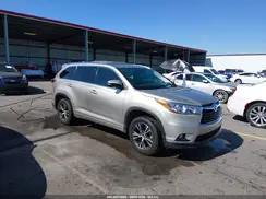 5TDKKRFH2GS162482 2016 TOYOTA HIGHLANDER