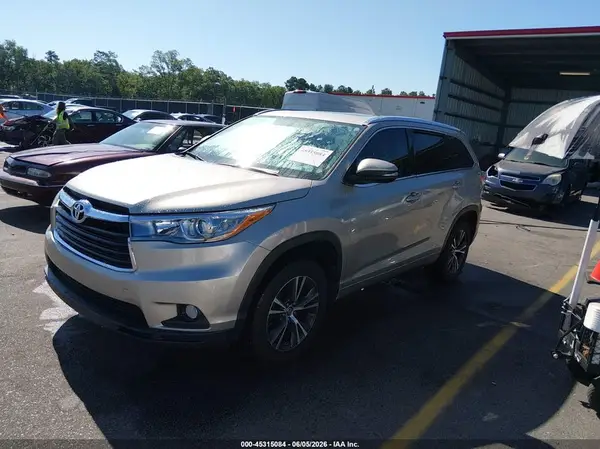 5TDKKRFH2GS162482 2016 TOYOTA HIGHLANDER - Image 2