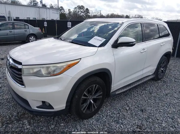 5TDKKRFH2GS162868 2016 TOYOTA HIGHLANDER - Image 2