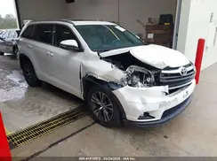 5TDKKRFH2GS165592 2016 TOYOTA HIGHLANDER