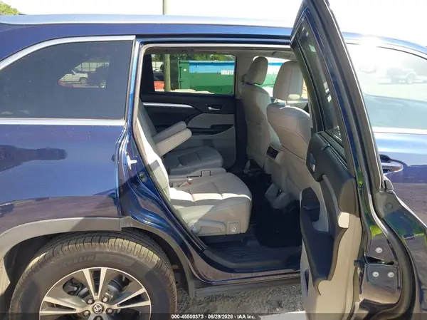 5TDKKRFH2GS166208 2016 TOYOTA HIGHLANDER - Image 8