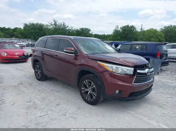 5TDKKRFH2GS167956 2016 TOYOTA HIGHLANDER - Image 1