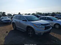5TDKKRFH2GS173661 2016 TOYOTA HIGHLANDER