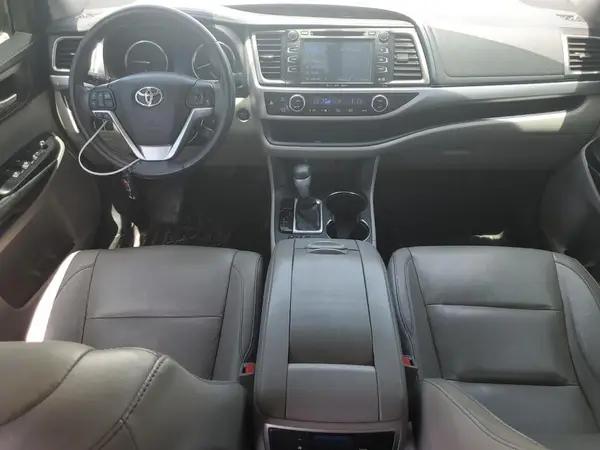 5TDKKRFH2GS177676 2016 TOYOTA HIGHLANDER - Image 8