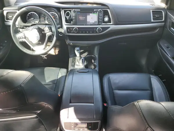 5TDKKRFH2GS178388 2016 TOYOTA HIGHLANDER - Image 8