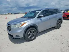 5TDKKRFH2GS507221 2016 TOYOTA HIGHLANDER