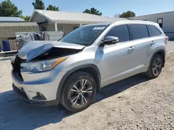 5TDKKRFH3GS122332 2016 TOYOTA HIGHLANDER