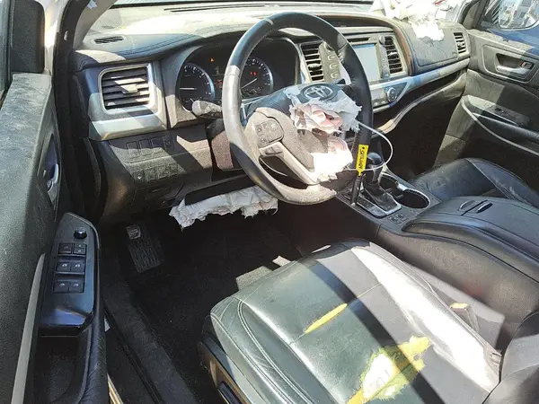 5TDKKRFH3GS127966 2016 TOYOTA HIGHLANDER - Image 8