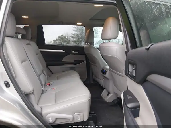 5TDKKRFH3GS138546 2016 TOYOTA HIGHLANDER - Image 8