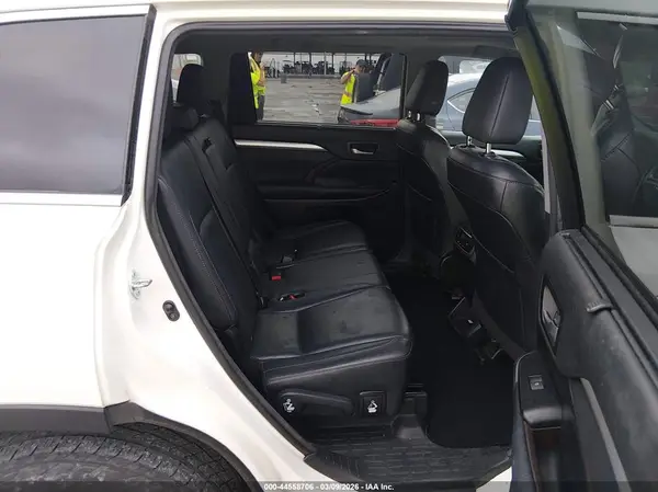5TDKKRFH3GS139096 2016 TOYOTA HIGHLANDER - Image 8
