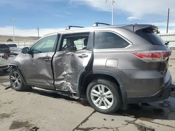 5TDKKRFH3GS155623 2016 TOYOTA HIGHLANDER - Image 2
