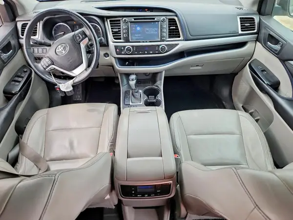 5TDKKRFH3GS158540 2016 TOYOTA HIGHLANDER - Image 8