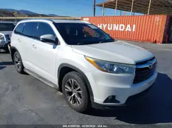 5TDKKRFH3GS160434 2016 TOYOTA HIGHLANDER