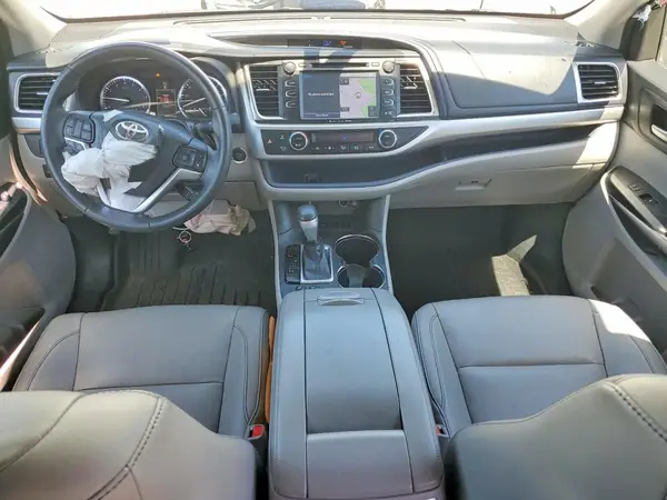 5TDKKRFH3GS163656 2016 TOYOTA HIGHLANDER - Image 8