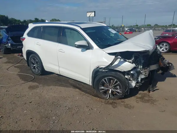 5TDKKRFH3GS164502 2016 TOYOTA HIGHLANDER - Image 1