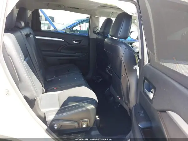 5TDKKRFH3GS175922 2016 TOYOTA HIGHLANDER - Image 8