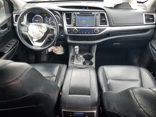 5TDKKRFH3GS180408 2016 TOYOTA HIGHLANDER - Image 8