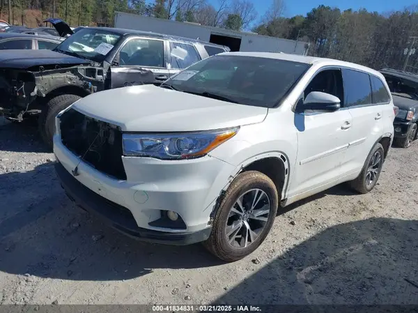 5TDKKRFH3GS180523 2016 TOYOTA HIGHLANDER - Image 2