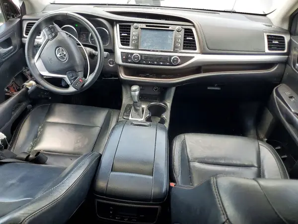 5TDKKRFH3GS502724 2016 TOYOTA HIGHLANDER - Image 8