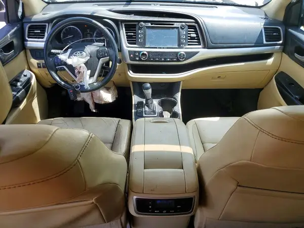 5TDKKRFH3GS505901 2016 TOYOTA HIGHLANDER - Image 8
