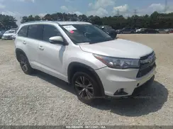 5TDKKRFH4GS121402 2016 TOYOTA HIGHLANDER