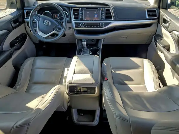 5TDKKRFH4GS123683 2016 TOYOTA HIGHLANDER - Image 8