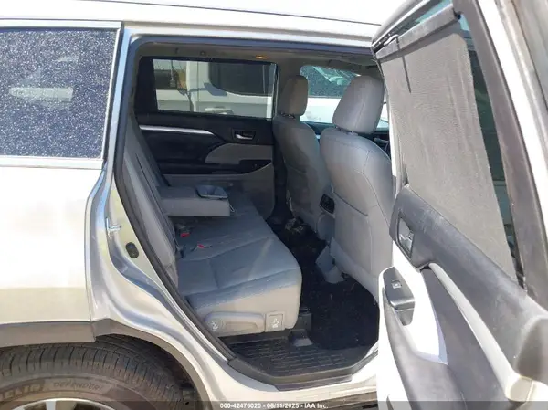 5TDKKRFH4GS130424 2016 TOYOTA HIGHLANDER - Image 8