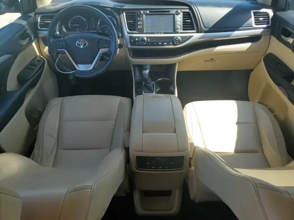 5TDKKRFH4GS132402 2016 TOYOTA HIGHLANDER - Image 8