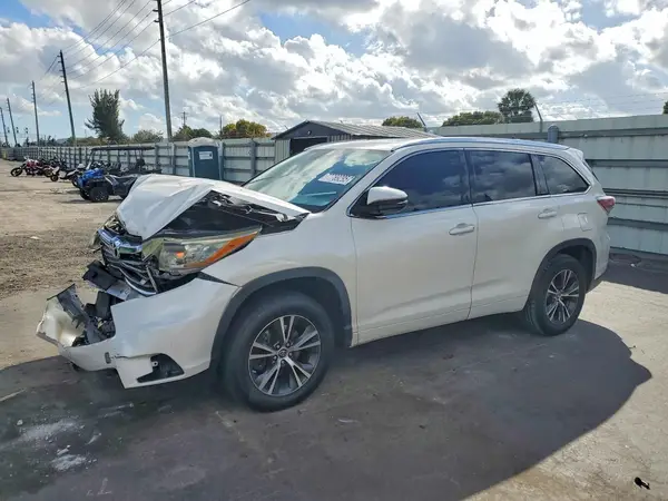5TDKKRFH4GS136949 2016 TOYOTA HIGHLANDER - Image 1