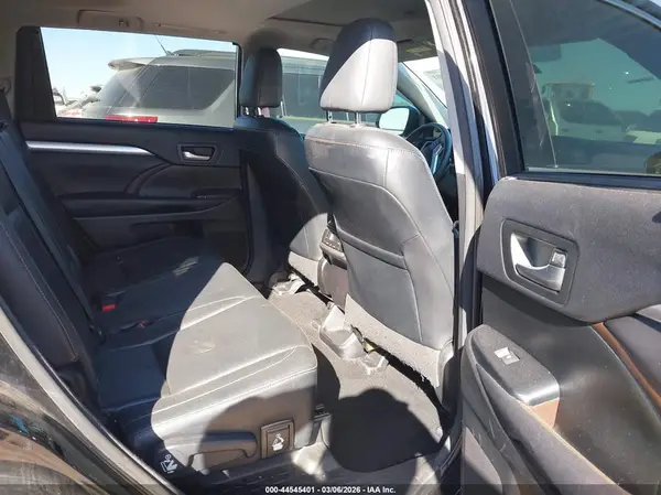 5TDKKRFH4GS144873 2016 TOYOTA HIGHLANDER - Image 8