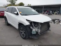 5TDKKRFH4GS161821 2016 TOYOTA HIGHLANDER
