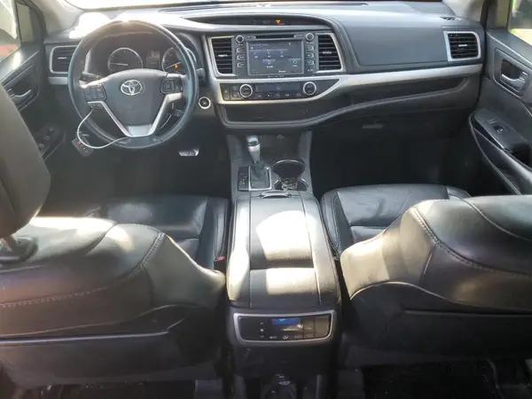 5TDKKRFH4GS169689 2016 TOYOTA HIGHLANDER - Image 8