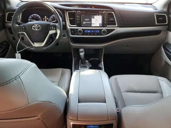 5TDKKRFH4GS504790 2016 TOYOTA HIGHLANDER - Image 8