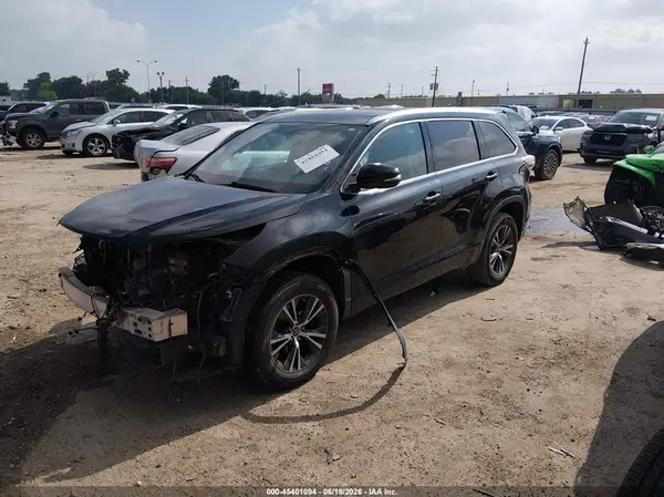 5TDKKRFH4GS506121 2016 TOYOTA HIGHLANDER - Image 2