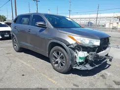 5TDKKRFH5GS123742 2016 TOYOTA HIGHLANDER