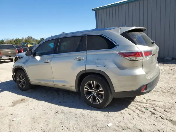 5TDKKRFH5GS125023 2016 TOYOTA HIGHLANDER - Image 2