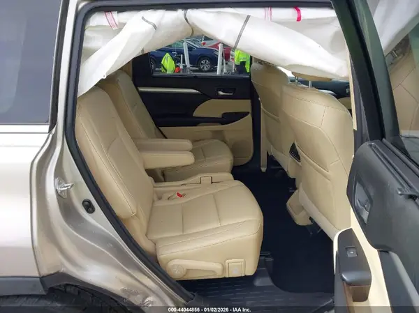 5TDKKRFH5GS125684 2016 TOYOTA HIGHLANDER - Image 8