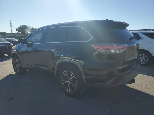 5TDKKRFH5GS127340 2016 TOYOTA HIGHLANDER - Image 2