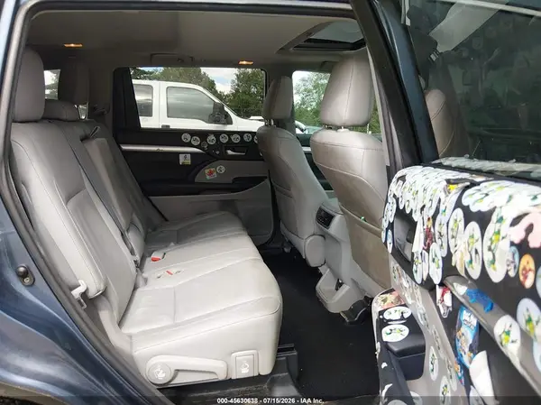 5TDKKRFH5GS127998 2016 TOYOTA HIGHLANDER - Image 8