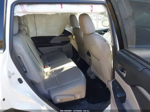 5TDKKRFH5GS129332 2016 TOYOTA HIGHLANDER - Image 8
