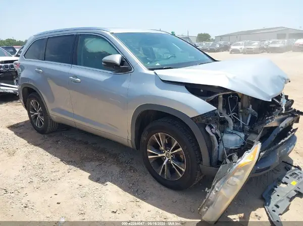 5TDKKRFH5GS133266 2016 TOYOTA HIGHLANDER - Image 1