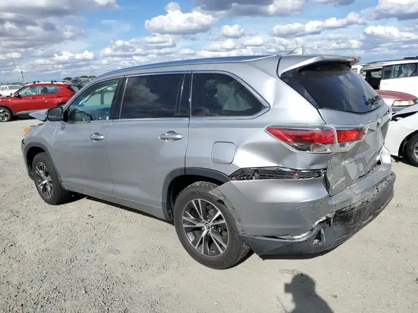 5TDKKRFH5GS134451 2016 TOYOTA HIGHLANDER - Image 2
