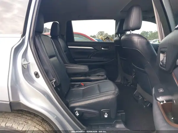 5TDKKRFH5GS143778 2016 TOYOTA HIGHLANDER - Image 8