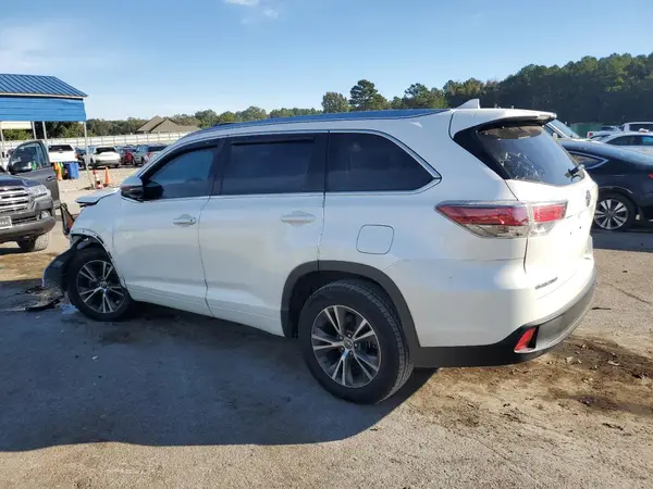 5TDKKRFH5GS152495 2016 TOYOTA HIGHLANDER - Image 2