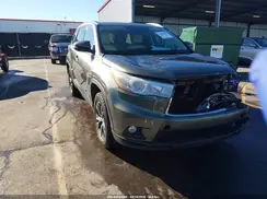 5TDKKRFH5GS170124 2016 TOYOTA HIGHLANDER