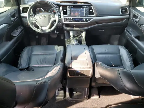 5TDKKRFH5GS501347 2016 TOYOTA HIGHLANDER - Image 8