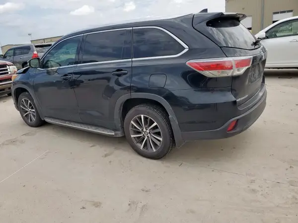 5TDKKRFH5GS503468 2016 TOYOTA HIGHLANDER - Image 2
