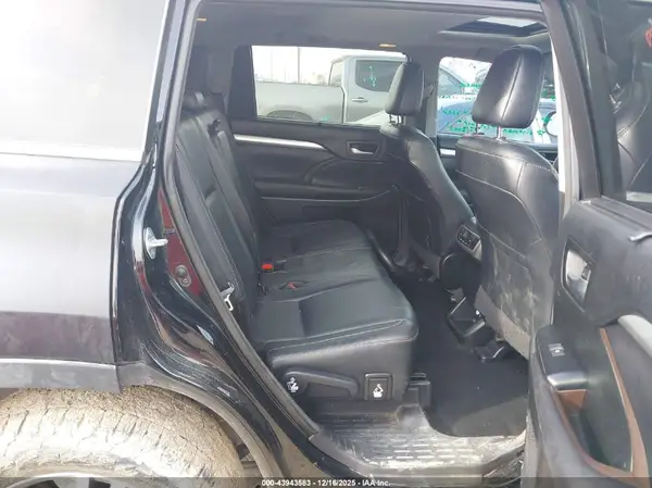 5TDKKRFH5GS504748 2016 TOYOTA HIGHLANDER - Image 8