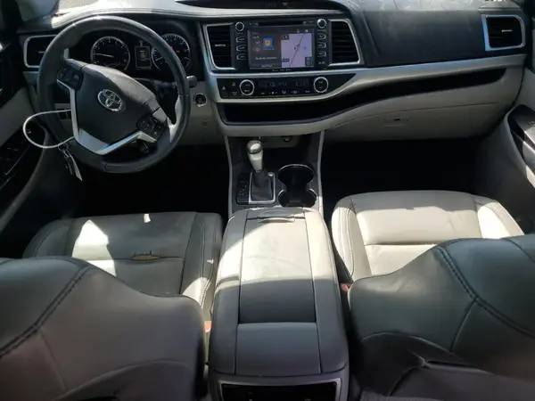 5TDKKRFH6GS123104 2016 TOYOTA HIGHLANDER - Image 8