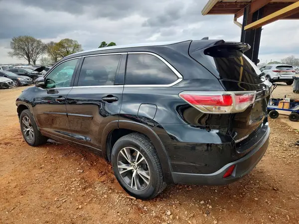 5TDKKRFH6GS128965 2016 TOYOTA HIGHLANDER - Image 2